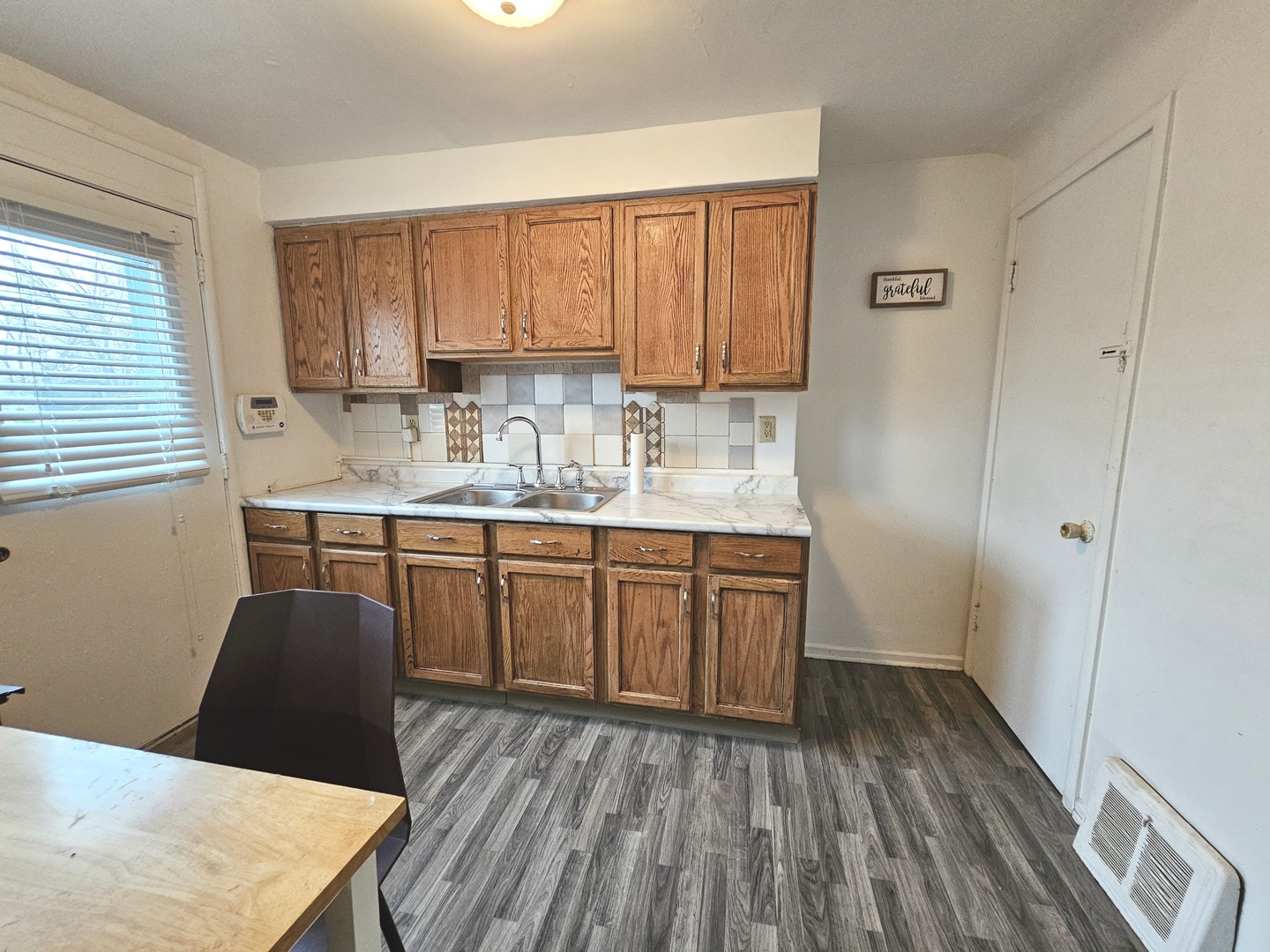 1376 Wentworth Avenue, Calumet City, IL 60409