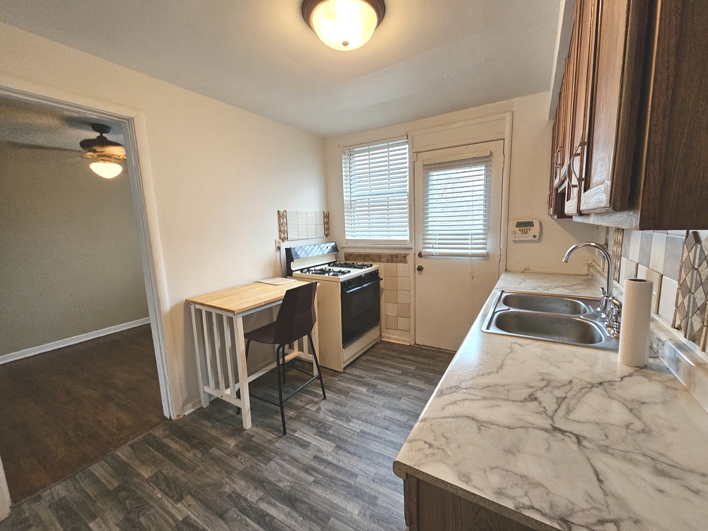 1376 Wentworth Avenue, Calumet City, IL 60409