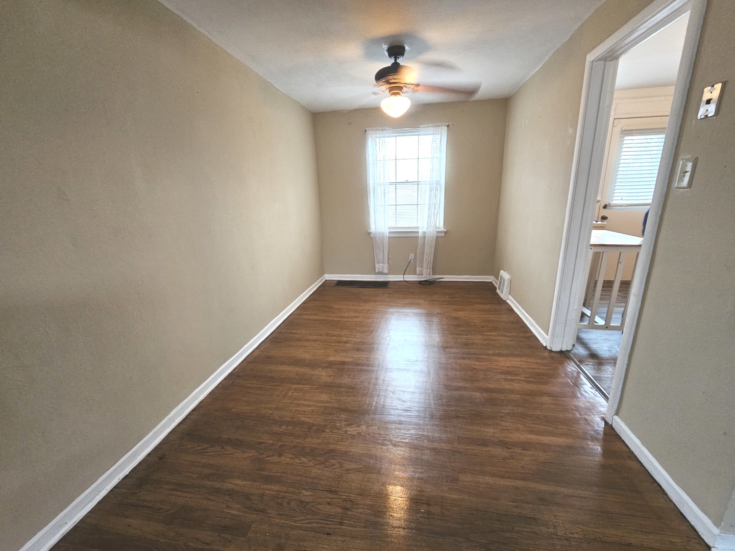 1376 Wentworth Avenue, Calumet City, IL 60409