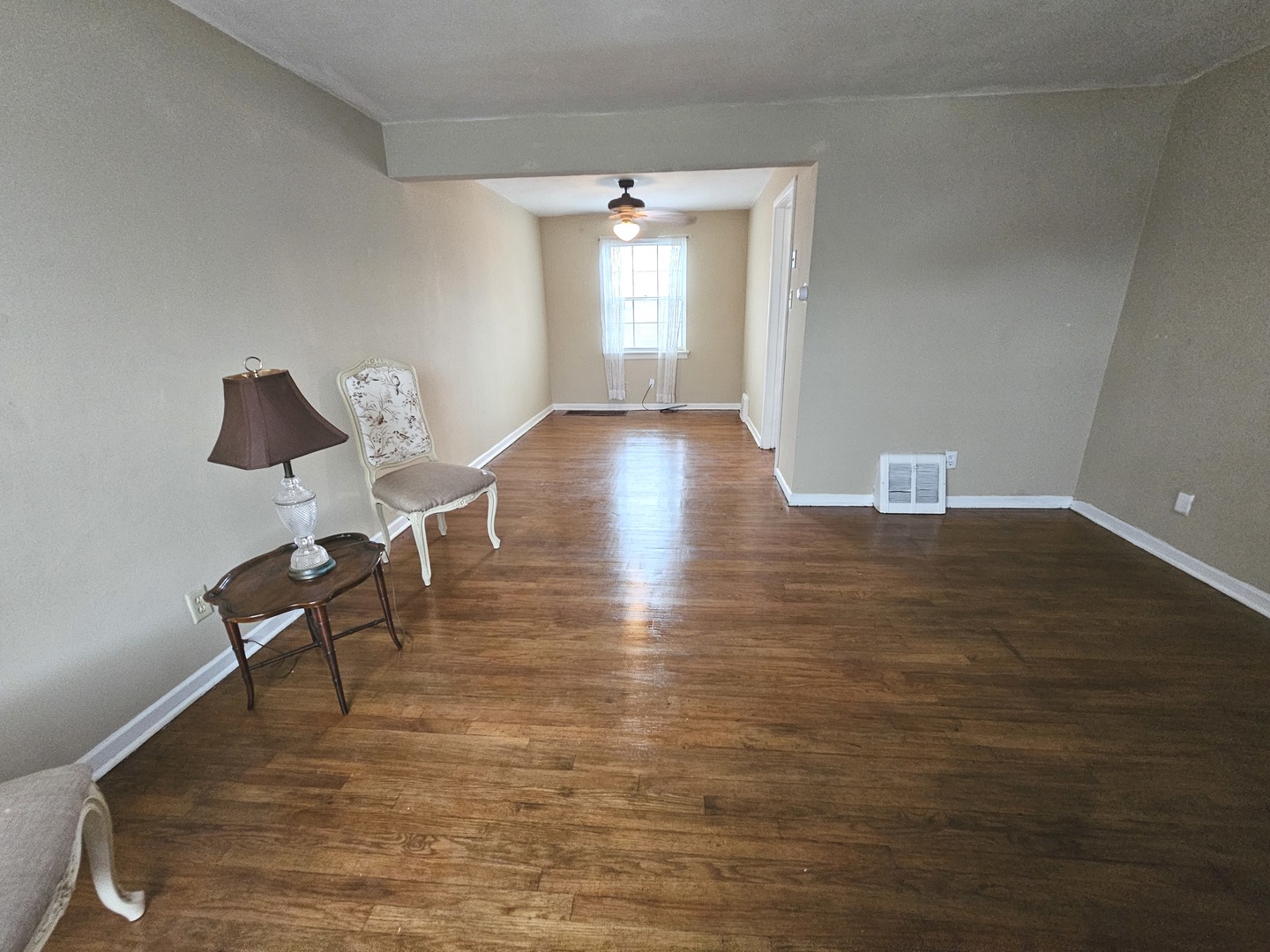 1376 Wentworth Avenue, Calumet City, IL 60409