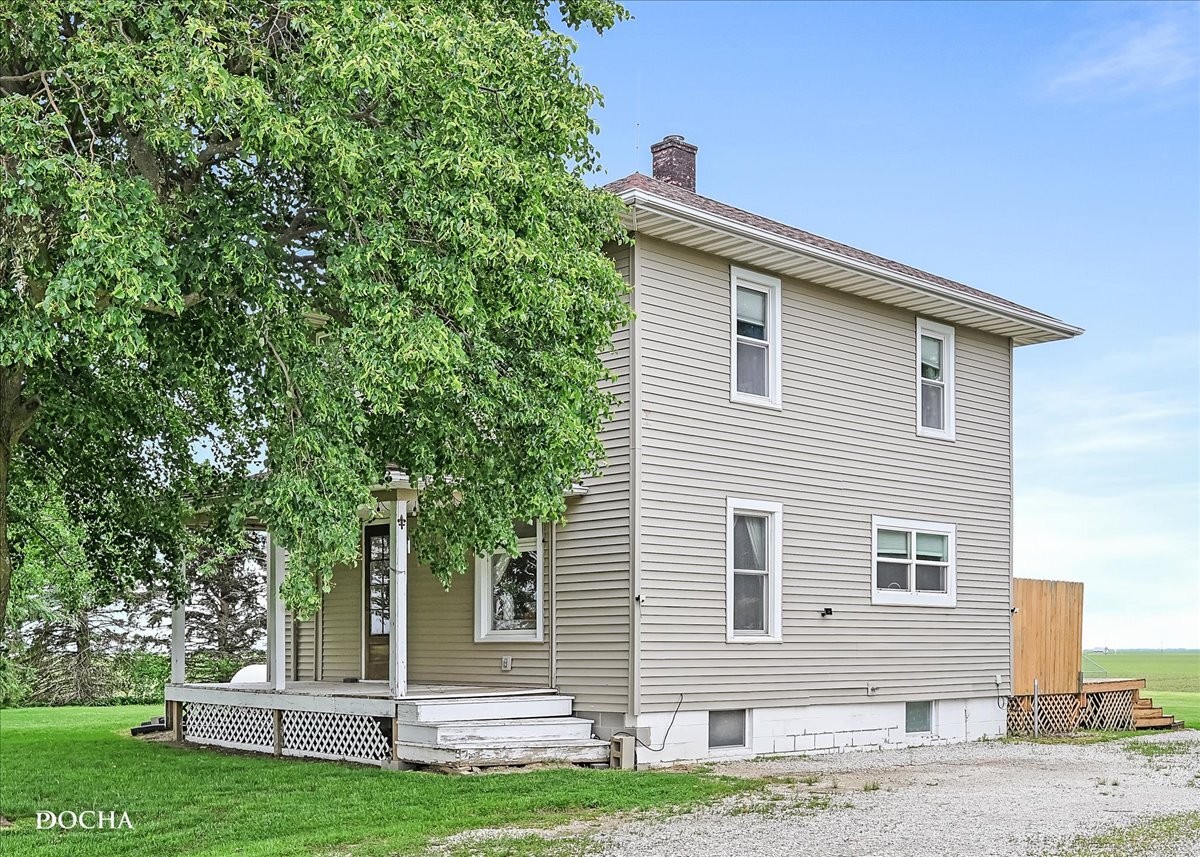 32900 N 2000 East Road, Dwight, IL 60420