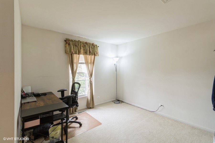 6 Marigold Lane, Algonquin, IL 60102