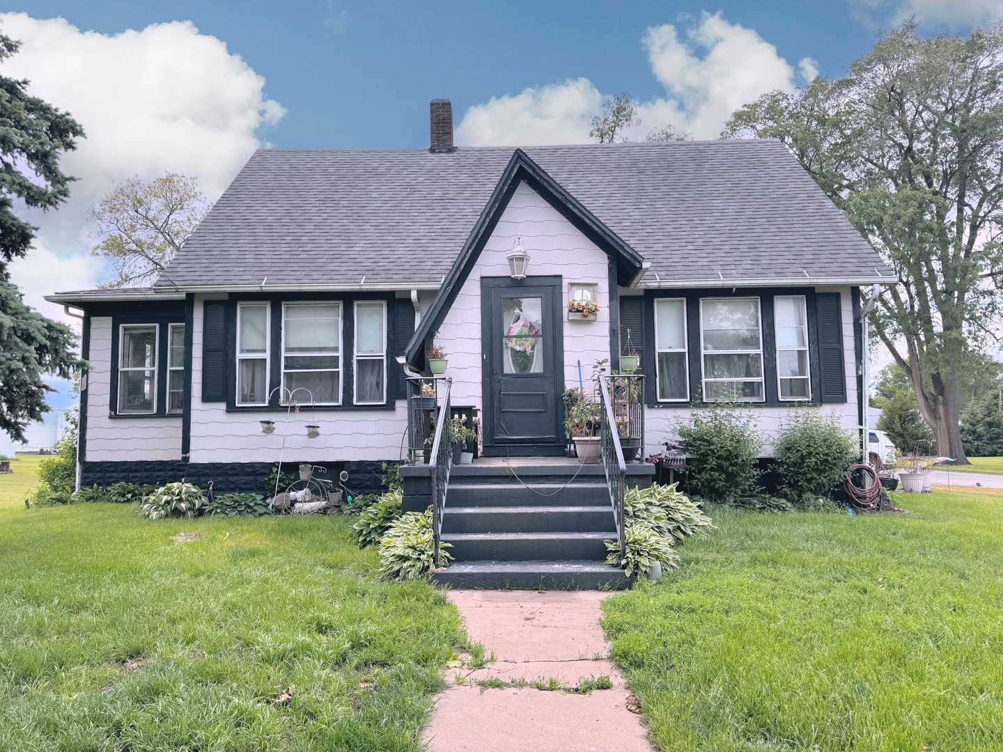 504 S Green Street, Piper City, IL 60959