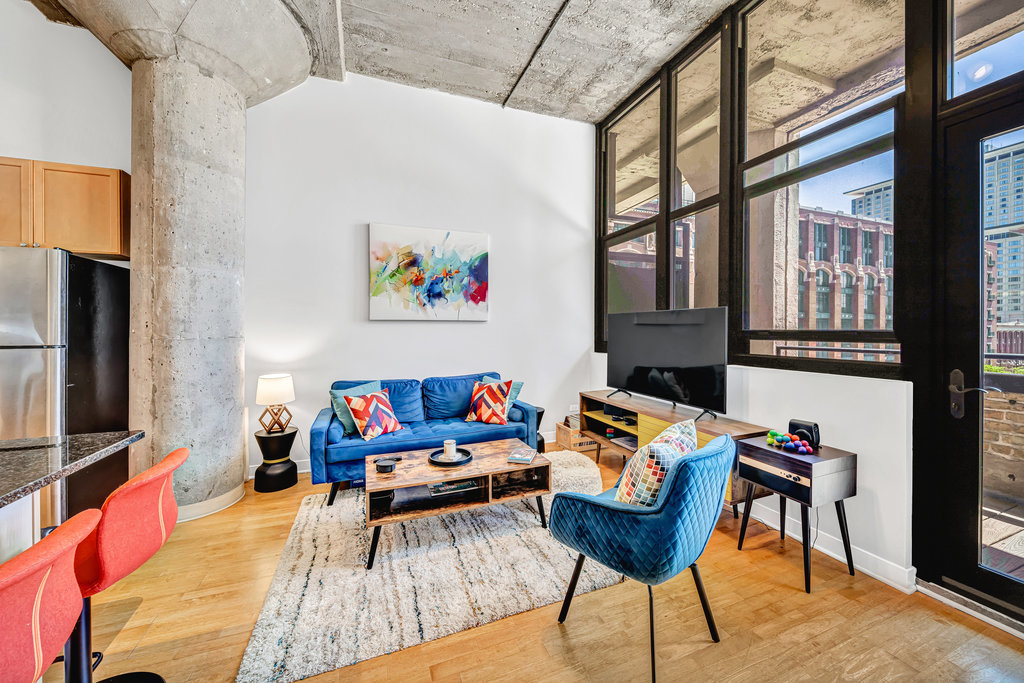 320 E 21ST Street #412, Chicago, IL 60616