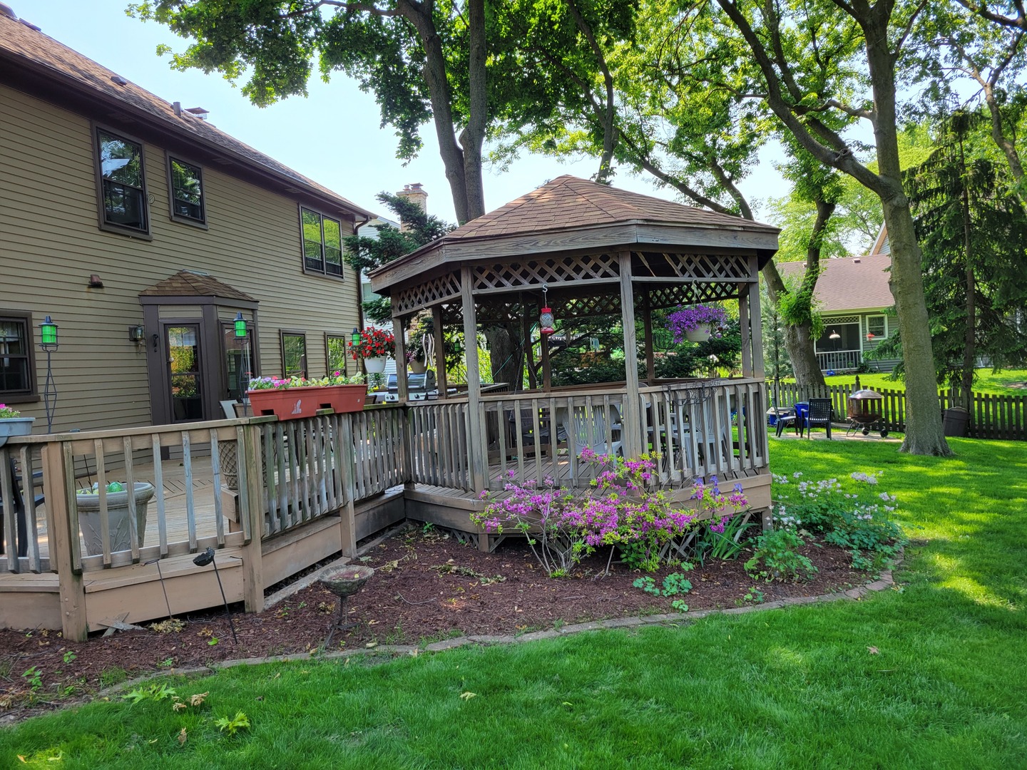 1263 Bainbridge Drive, Naperville, IL 60563