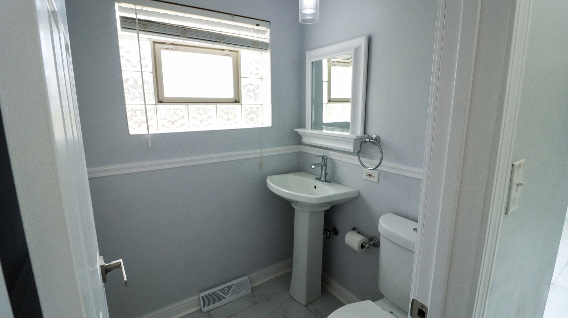 2702 W 1st Private Road, Flossmoor, IL 60422