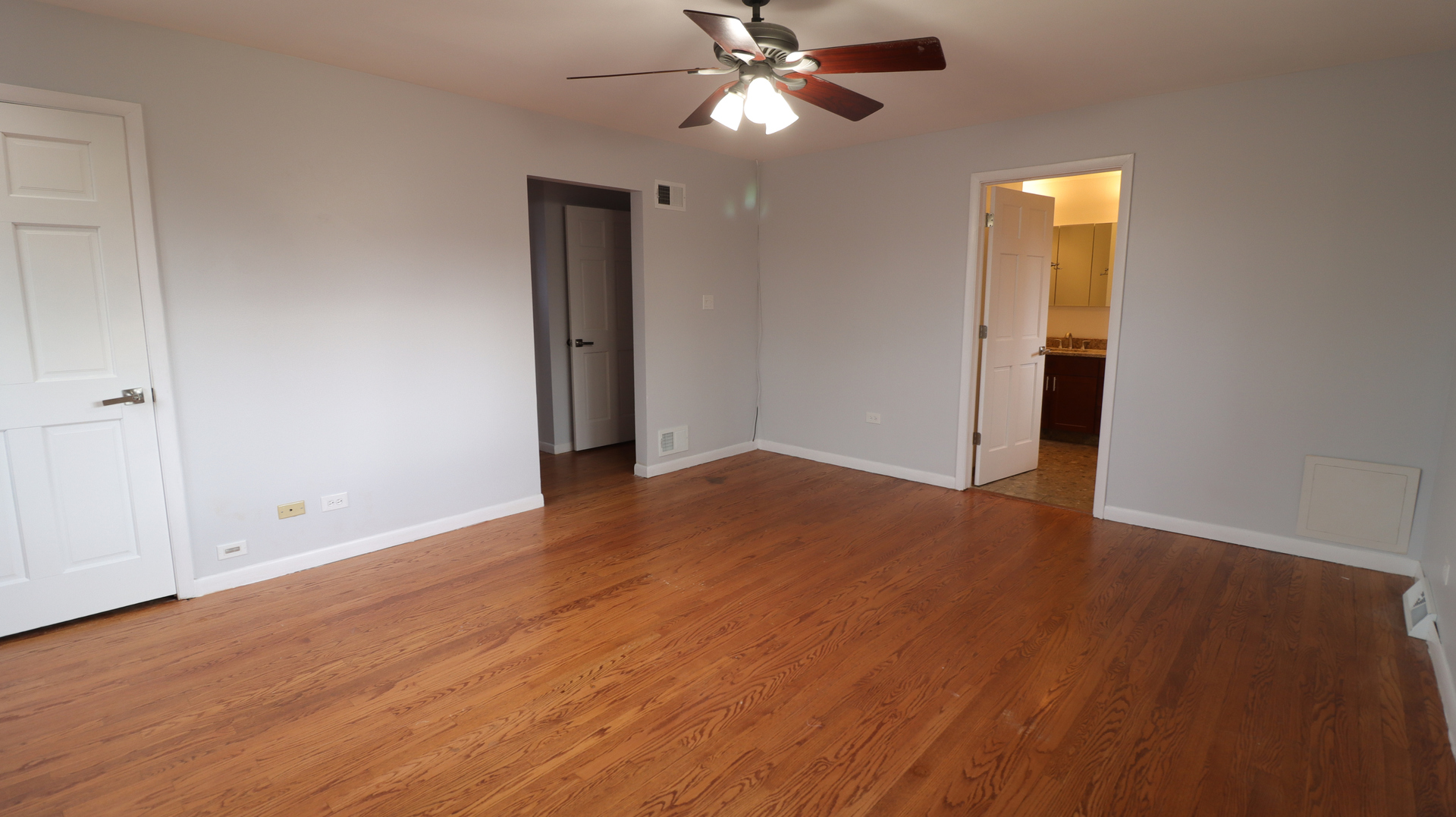 2702 W 1st Private Road, Flossmoor, IL 60422