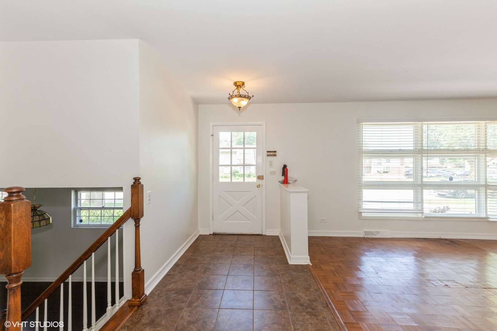 6805 Roberts Drive, Woodridge, IL 60517