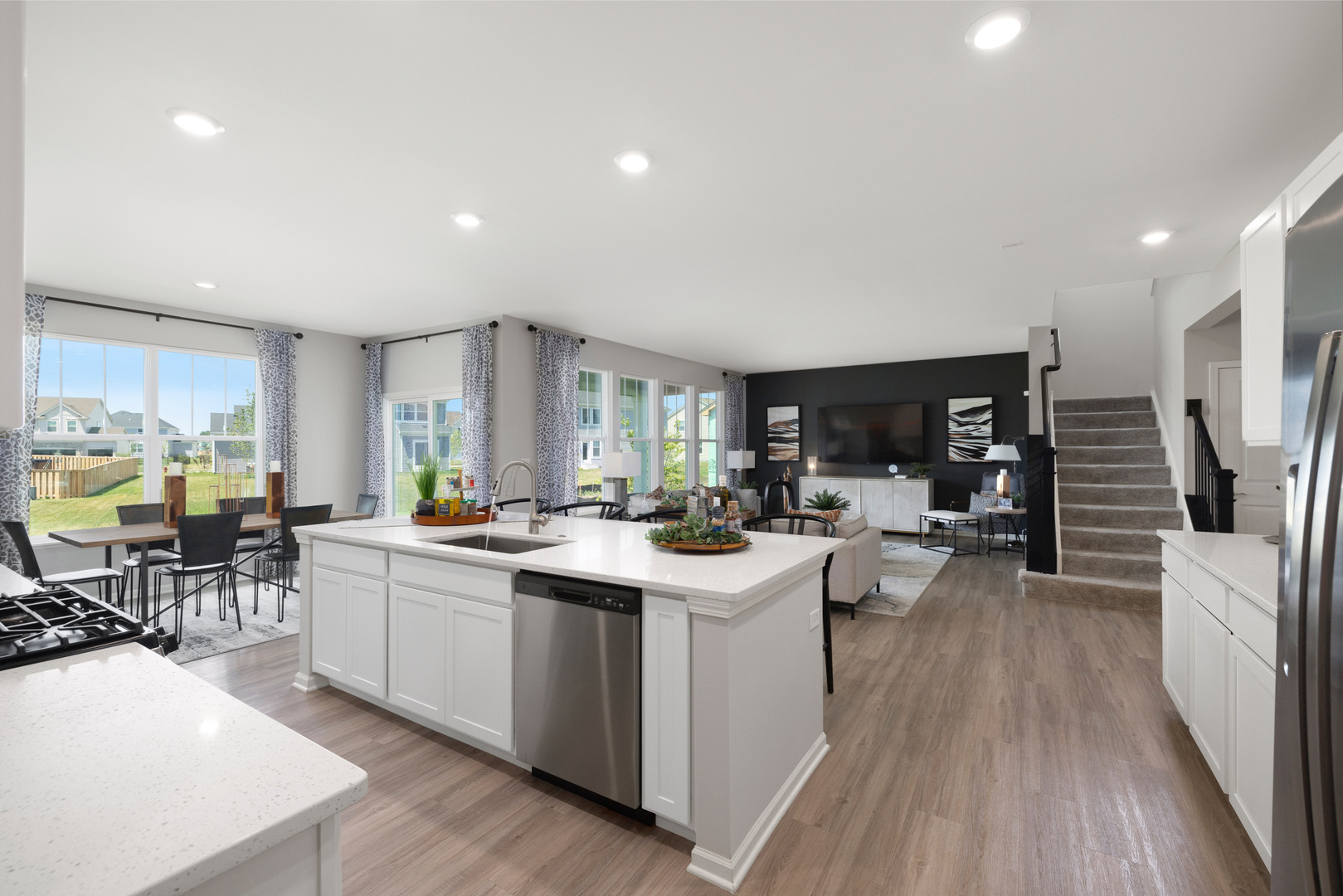 1040 Waterford Street, Algonquin, IL 60102