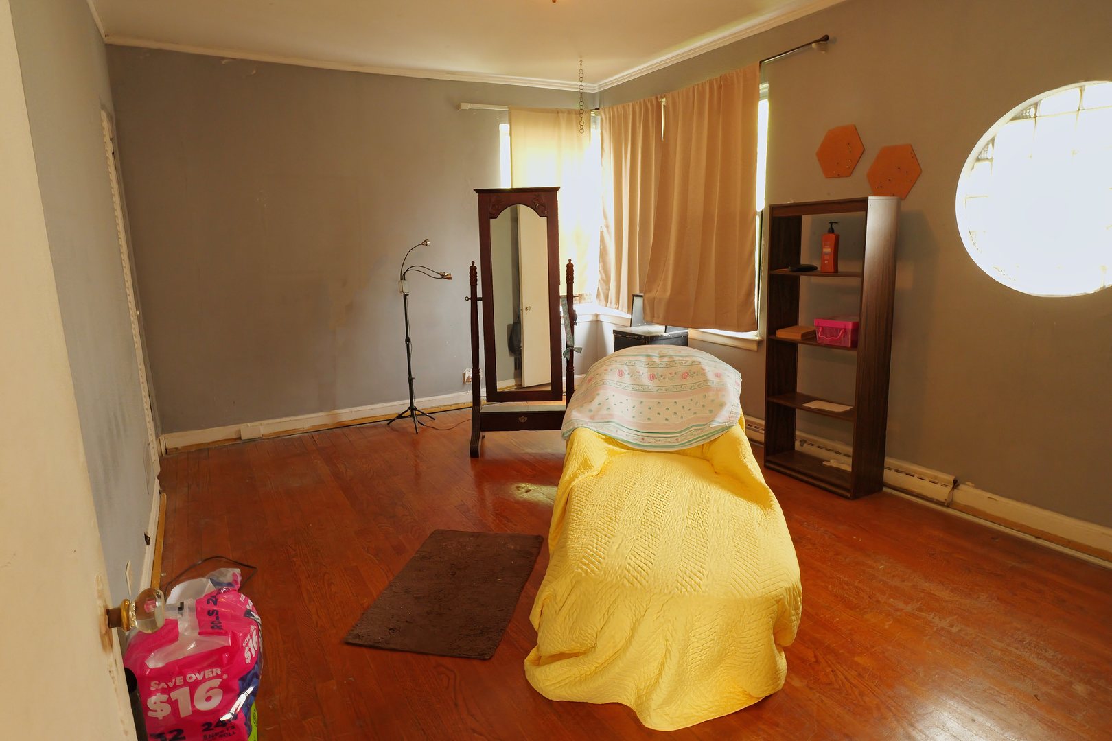 8329 S Vernon Avenue, Chicago, IL 60619