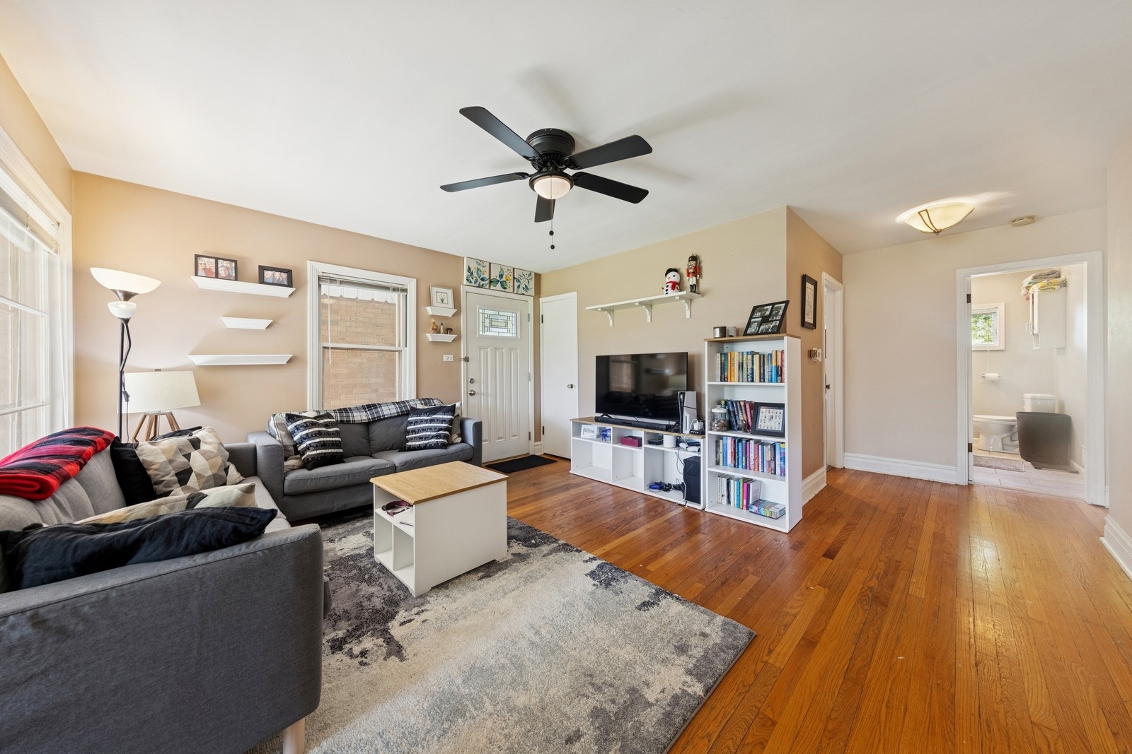5109 Grand Avenue, Downers Grove, IL 60515