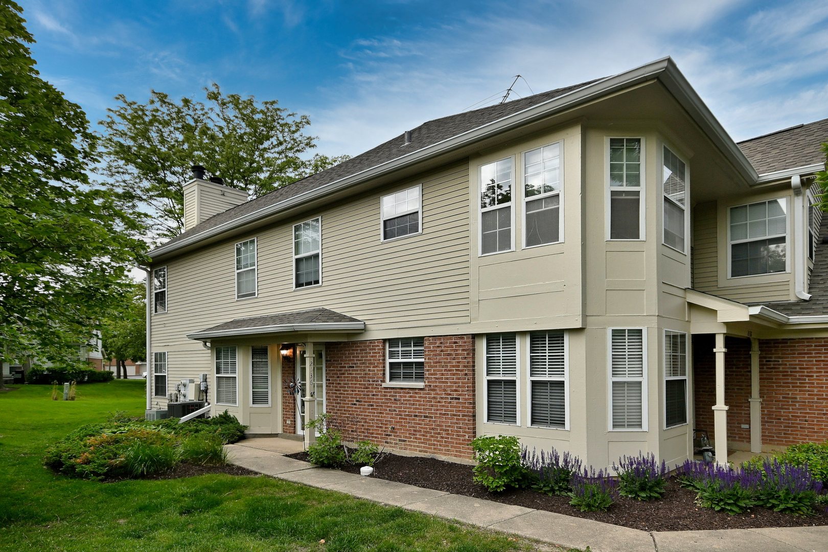 2136 Camden Lane #2136, Hanover Park, IL 60133
