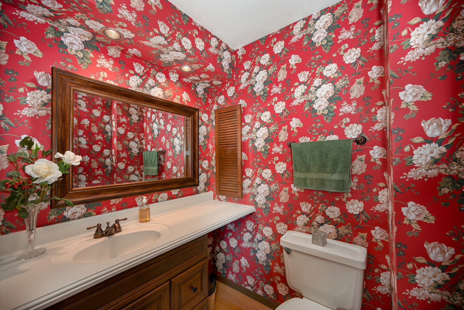 2107 Timber Lane, Wheaton, IL 60189