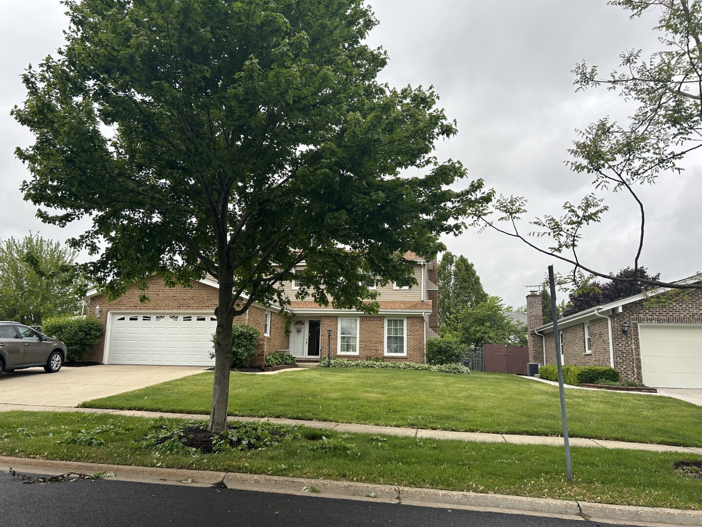 1006 E Cooper Drive, Palatine, IL 60074