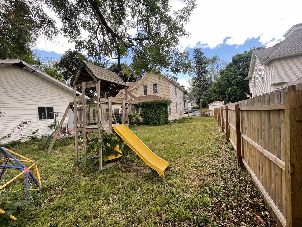 802 Locust Street, Prophetstown, IL 61277