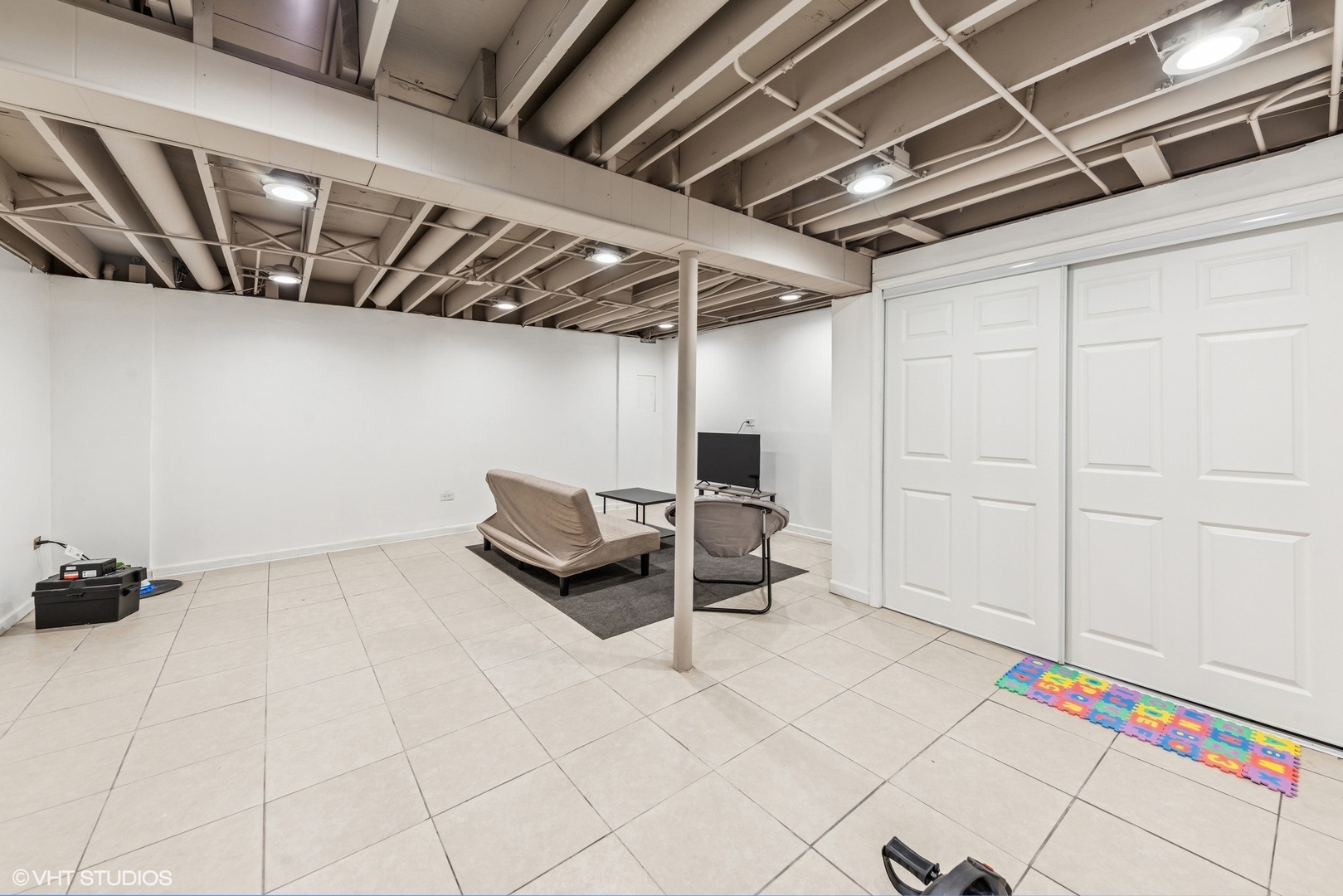 335 Getchell Avenue, Grayslake, IL 60030