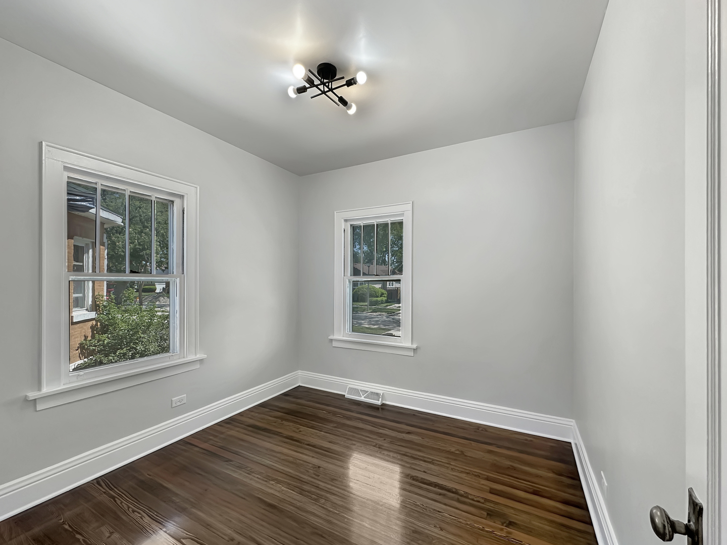 1438 S 21st Avenue, Maywood, IL 60153