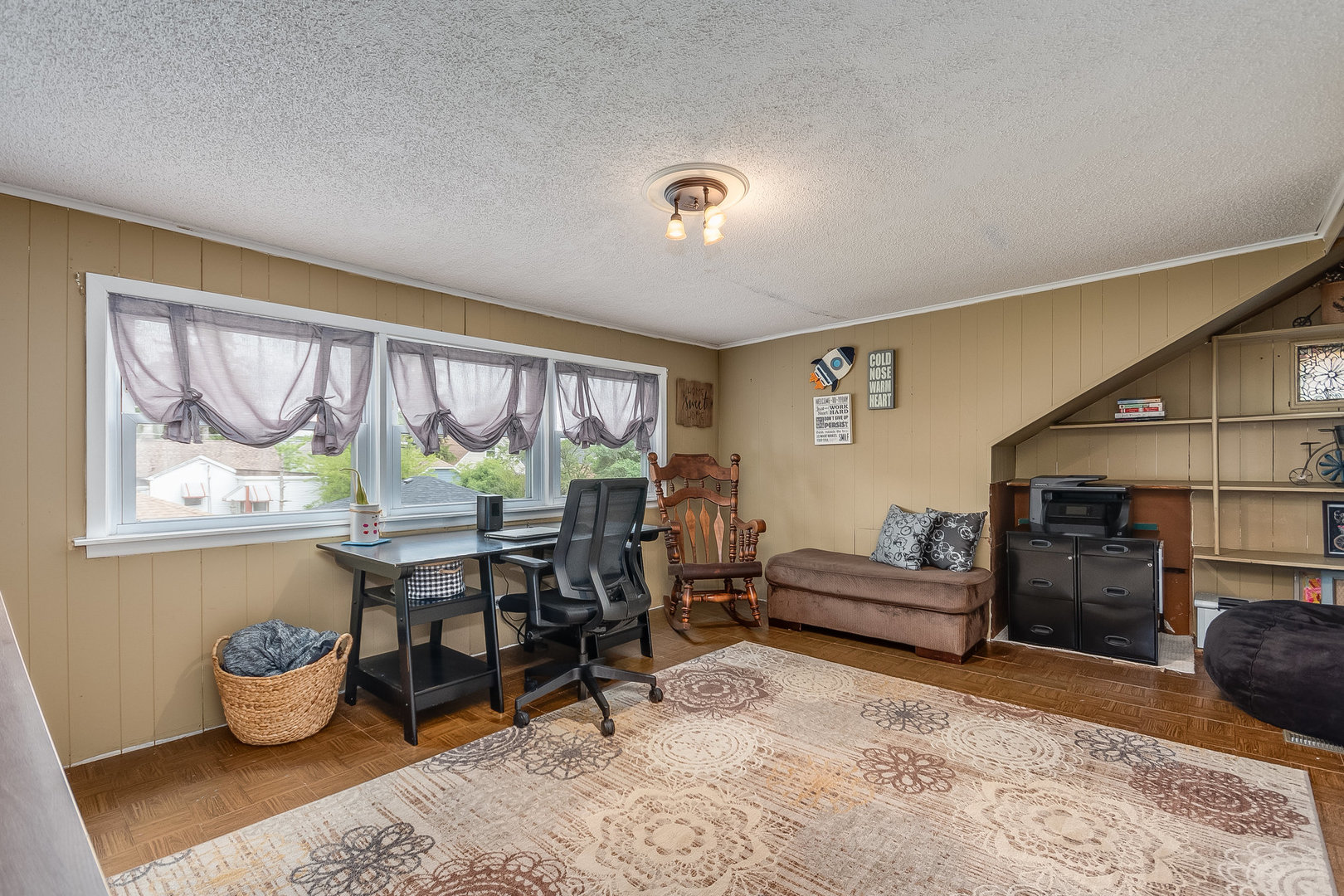 9532 Lexington Avenue, Brookfield, IL 60513