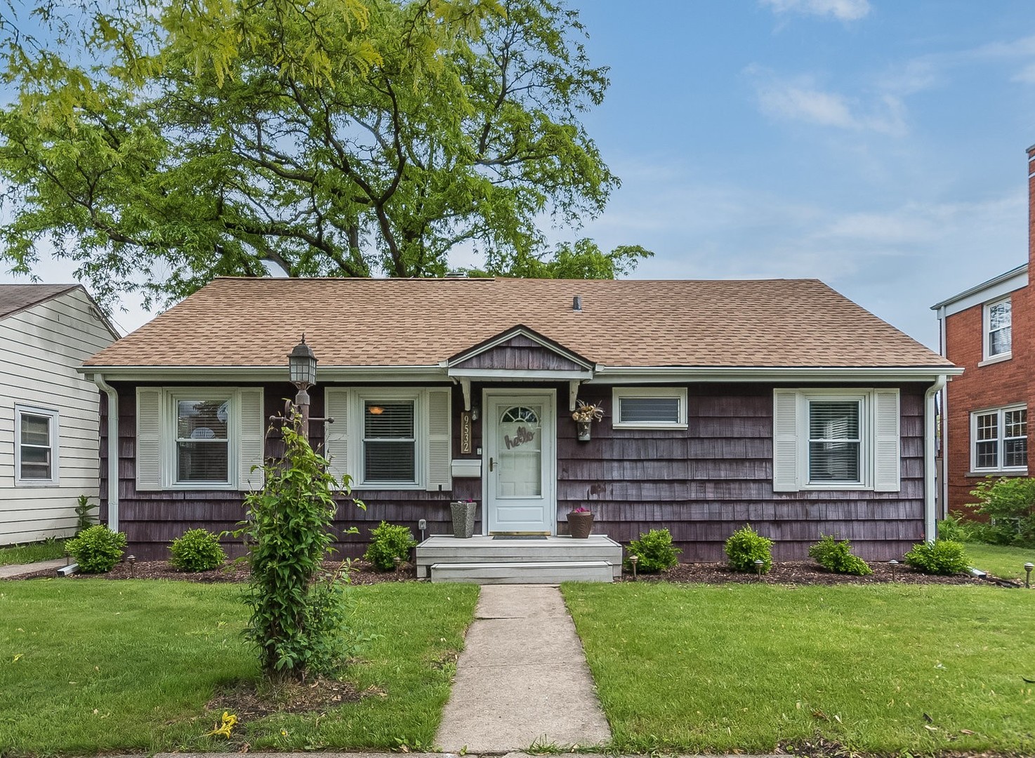 9532 Lexington Avenue, Brookfield, IL 60513