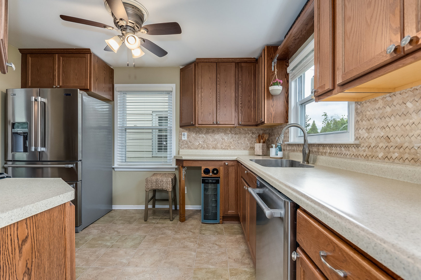 9532 Lexington Avenue, Brookfield, IL 60513
