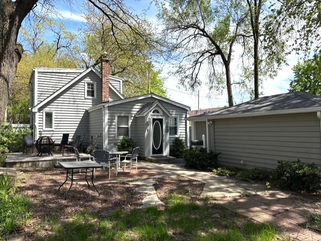 930 N Sleight Street, Naperville, IL 60563