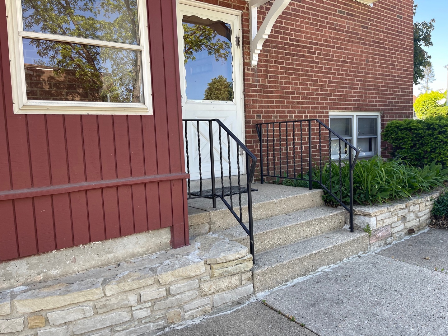 2139 Grove Street, Blue Island, IL 60406