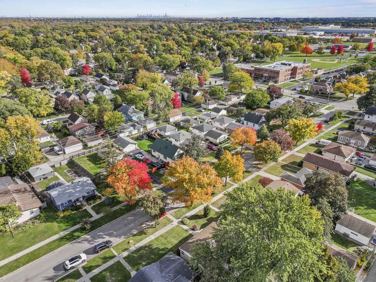 1724 Illinois Street, Des Plaines, IL 60018