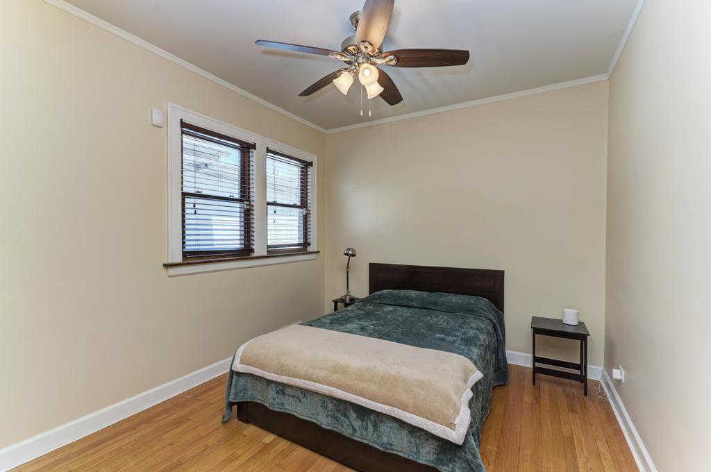4855 N Mason Avenue, Chicago, IL 60630