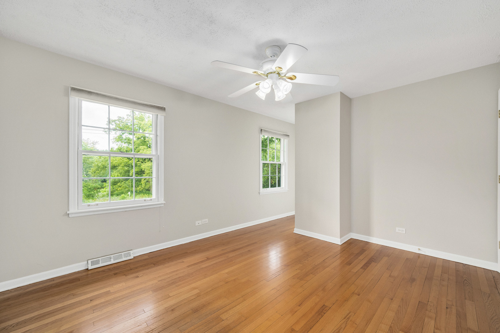 3741 Sterling Road, Downers Grove, IL 60515