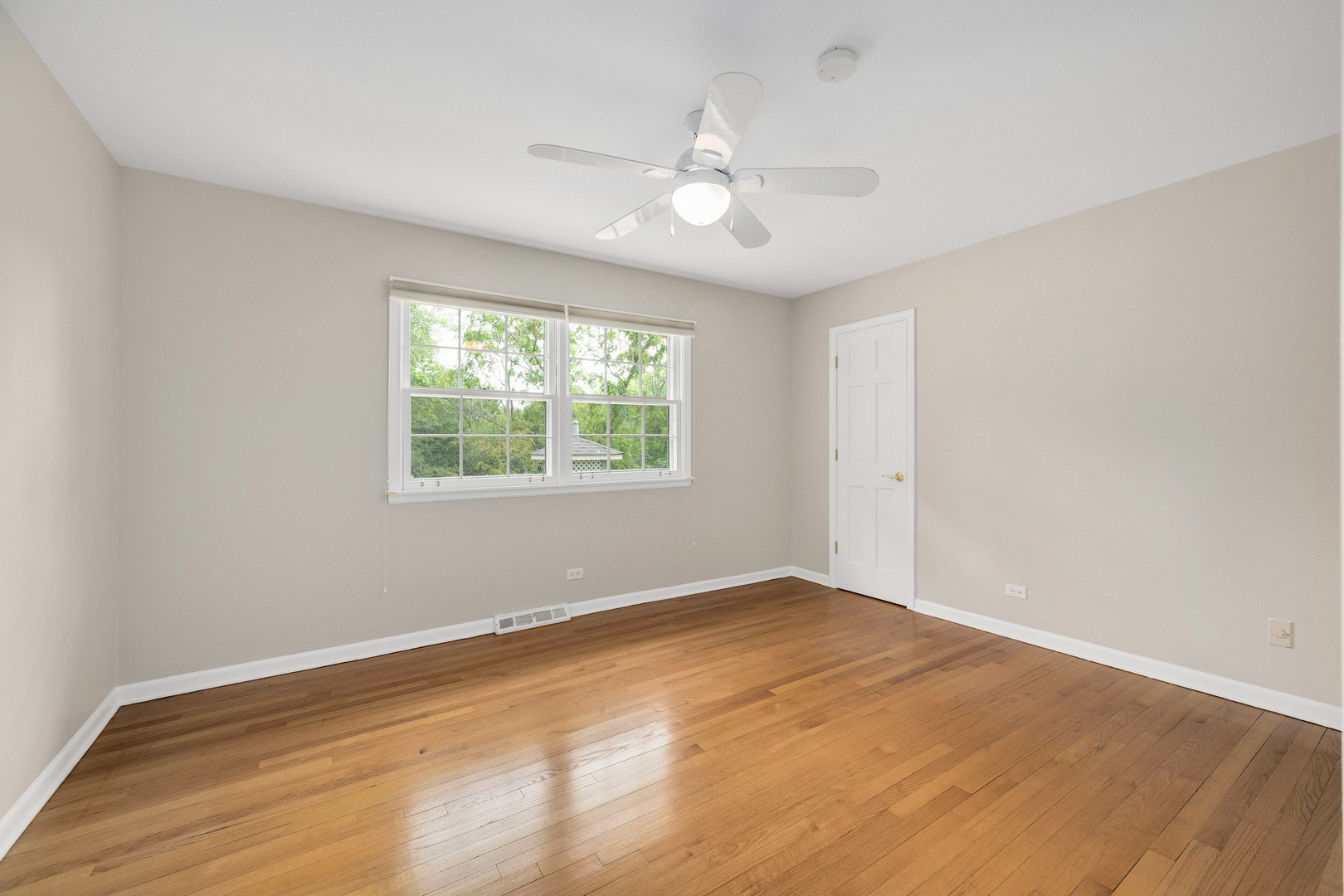 3741 Sterling Road, Downers Grove, IL 60515