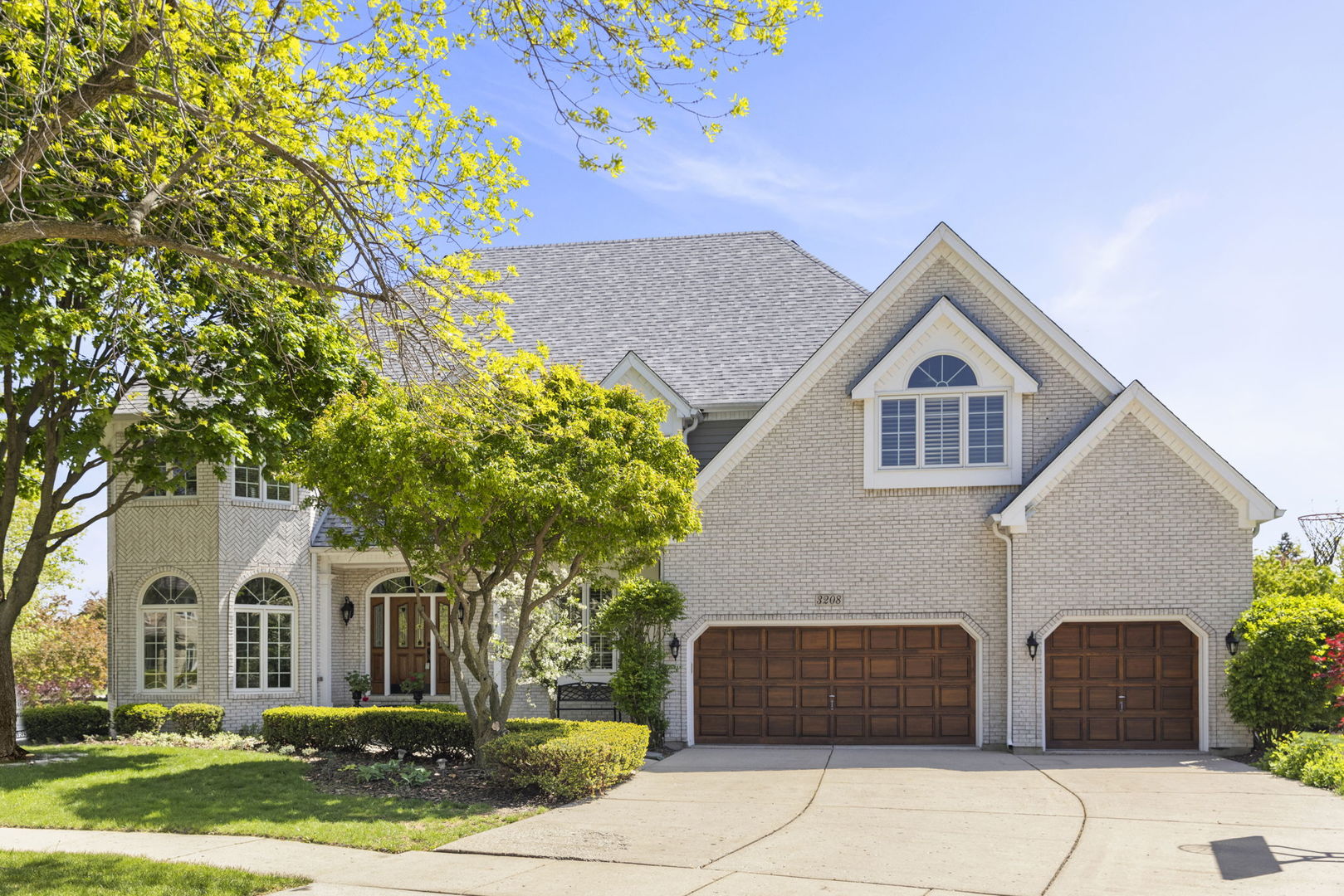 3208 Plantation Court, Naperville, IL 60564