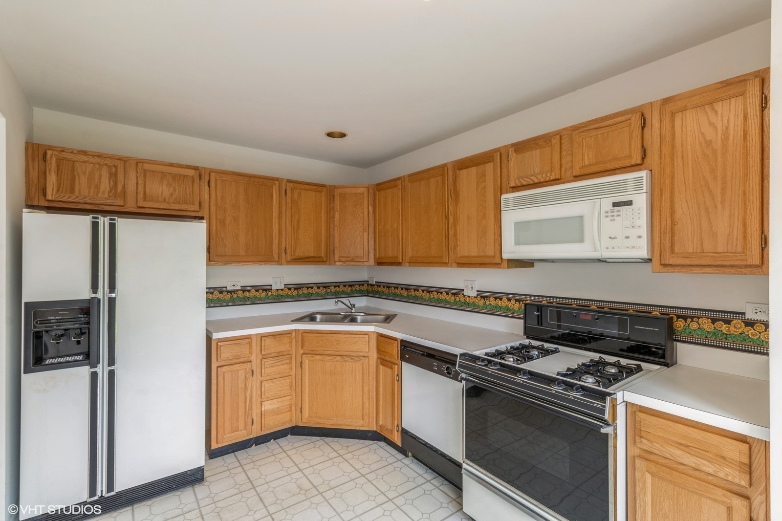 367 S Crown Court, Palatine, IL 60074