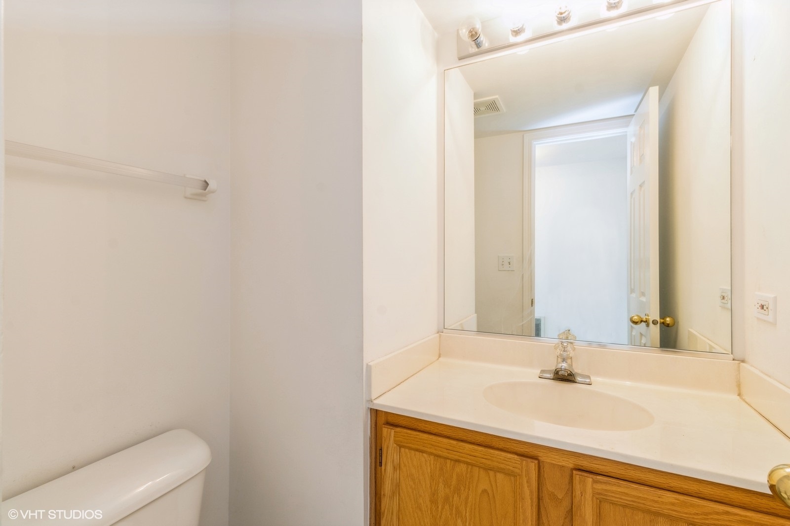 367 S Crown Court, Palatine, IL 60074