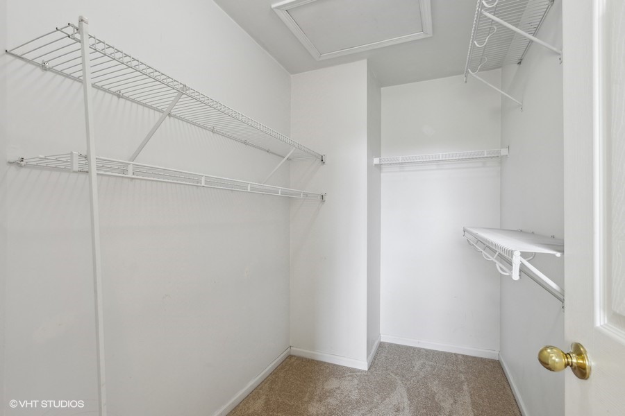 3628 Roanoke Avenue #3628, Carpentersville, IL 60110