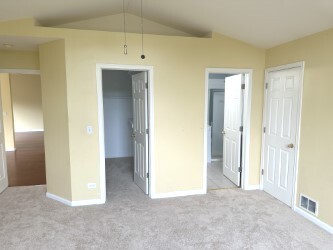 3628 Roanoke Avenue #3628, Carpentersville, IL 60110