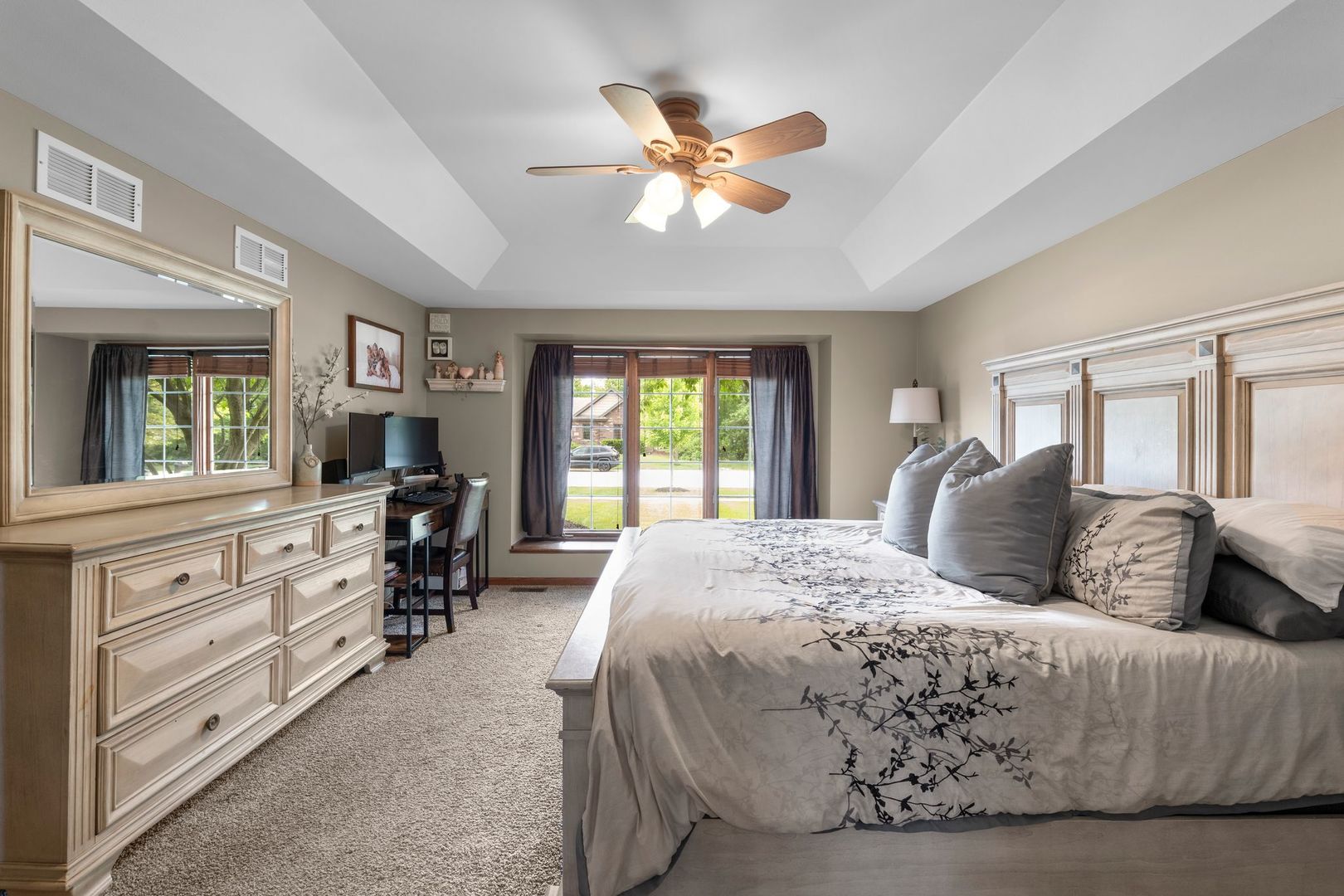 373 W Joliet Highway, New Lenox, IL 60451