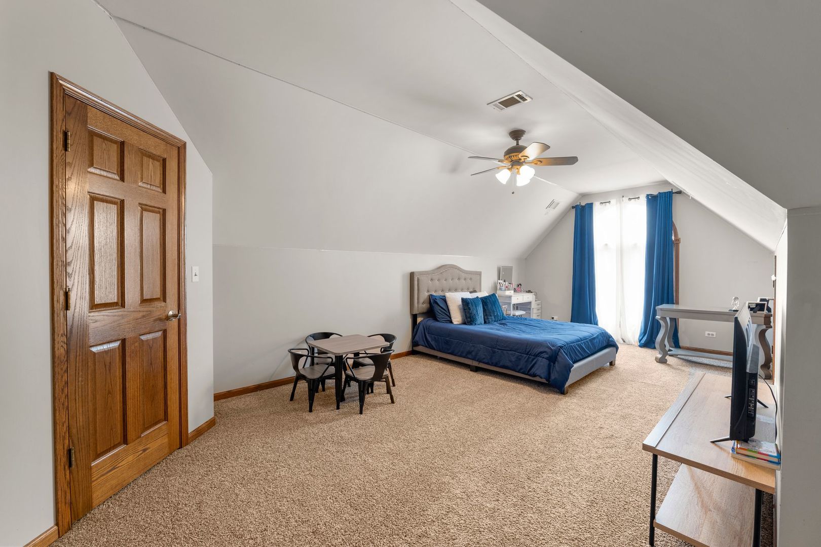 373 W Joliet Highway, New Lenox, IL 60451