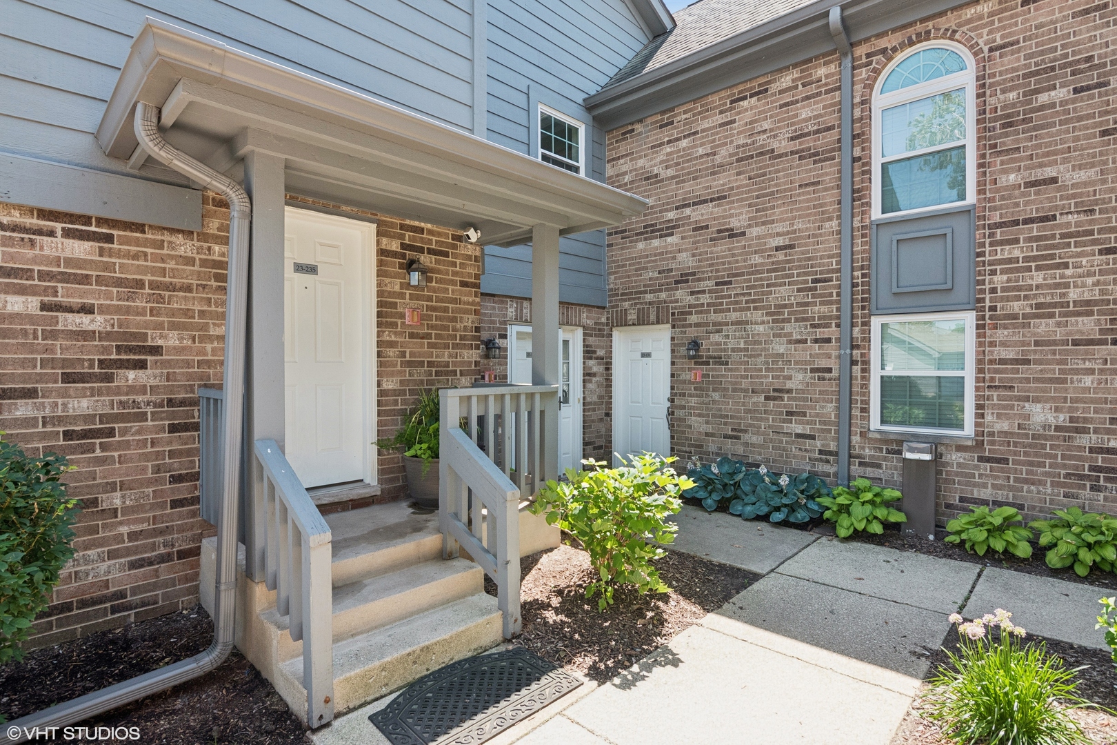 23 Foxcroft Road #235, Naperville, IL 60565