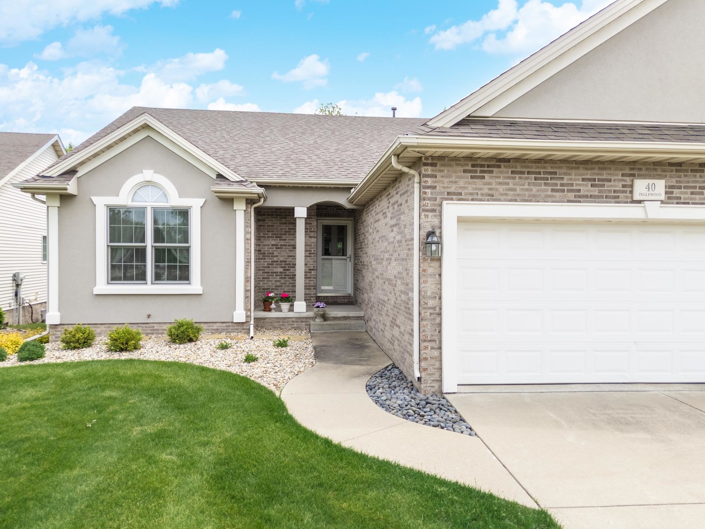 40 Inglewood Lane, Bloomington, IL 61704