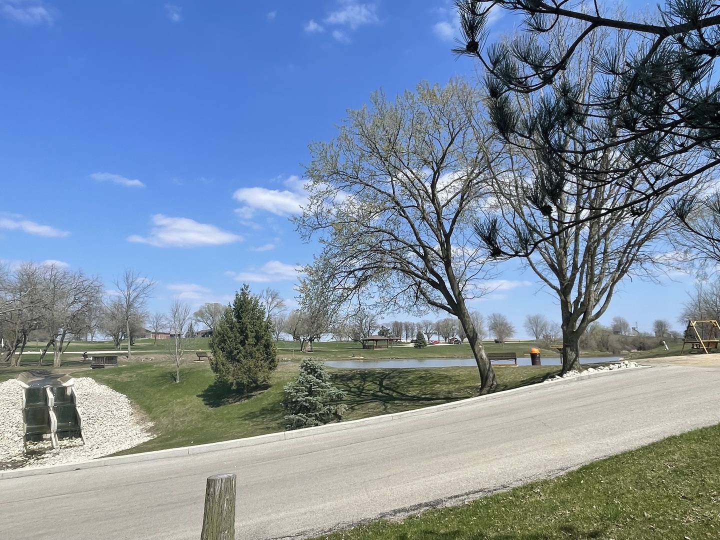 2795 E 28th Street #721, Seneca, IL 61360