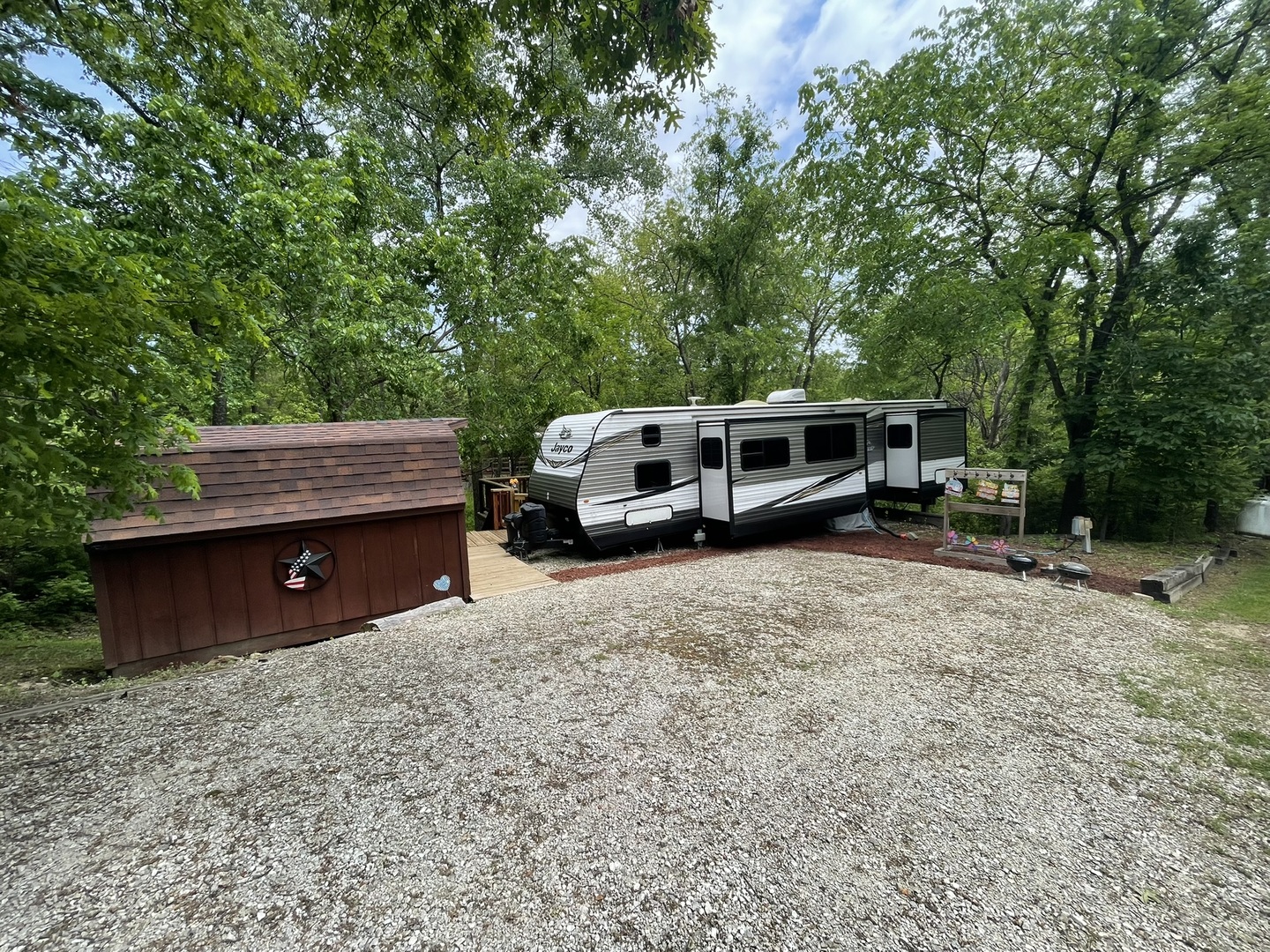 2795 E 28th Street #721, Seneca, IL 61360