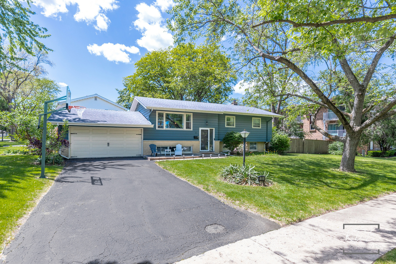 25 Olympus Drive, Naperville, IL 60540