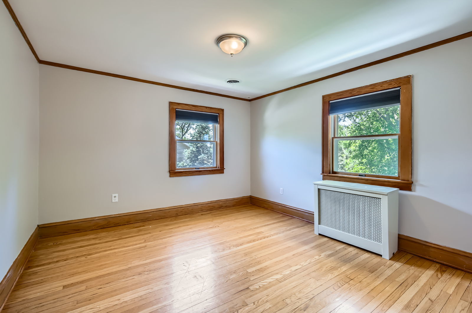 1835 S 4th Place, St. Charles, IL 60174