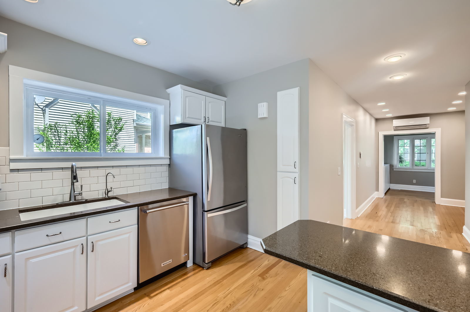 1835 S 4th Place, St. Charles, IL 60174