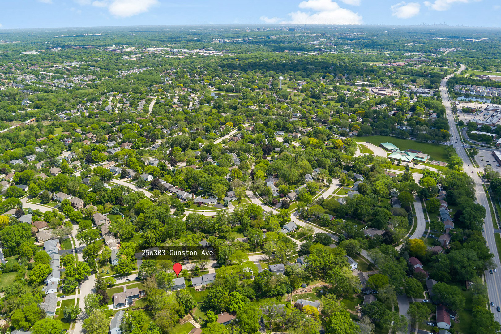 25w303 Gunston Avenue, Naperville, IL 60540