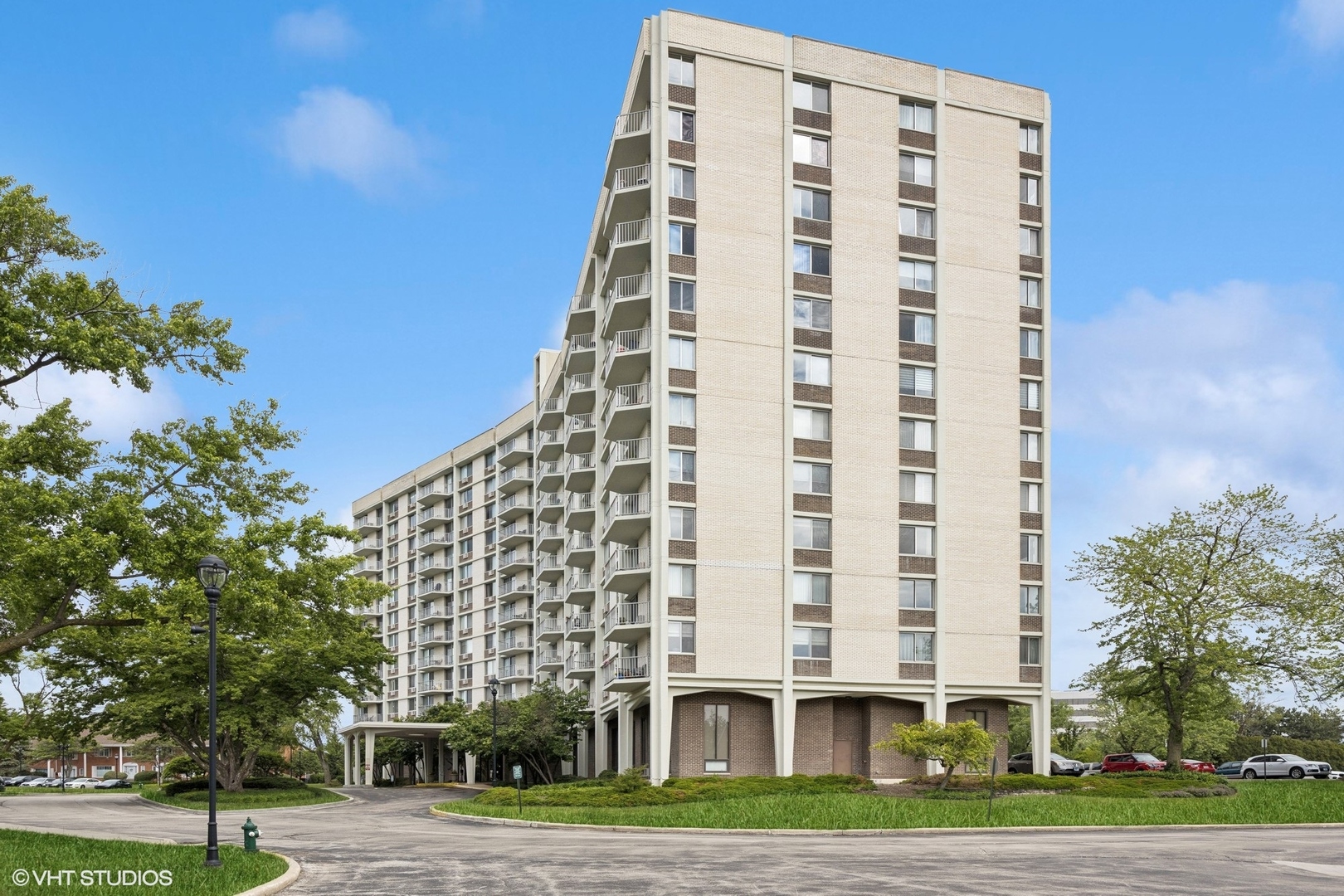 20 N Tower Road #3G, Oak Brook, IL 60523
