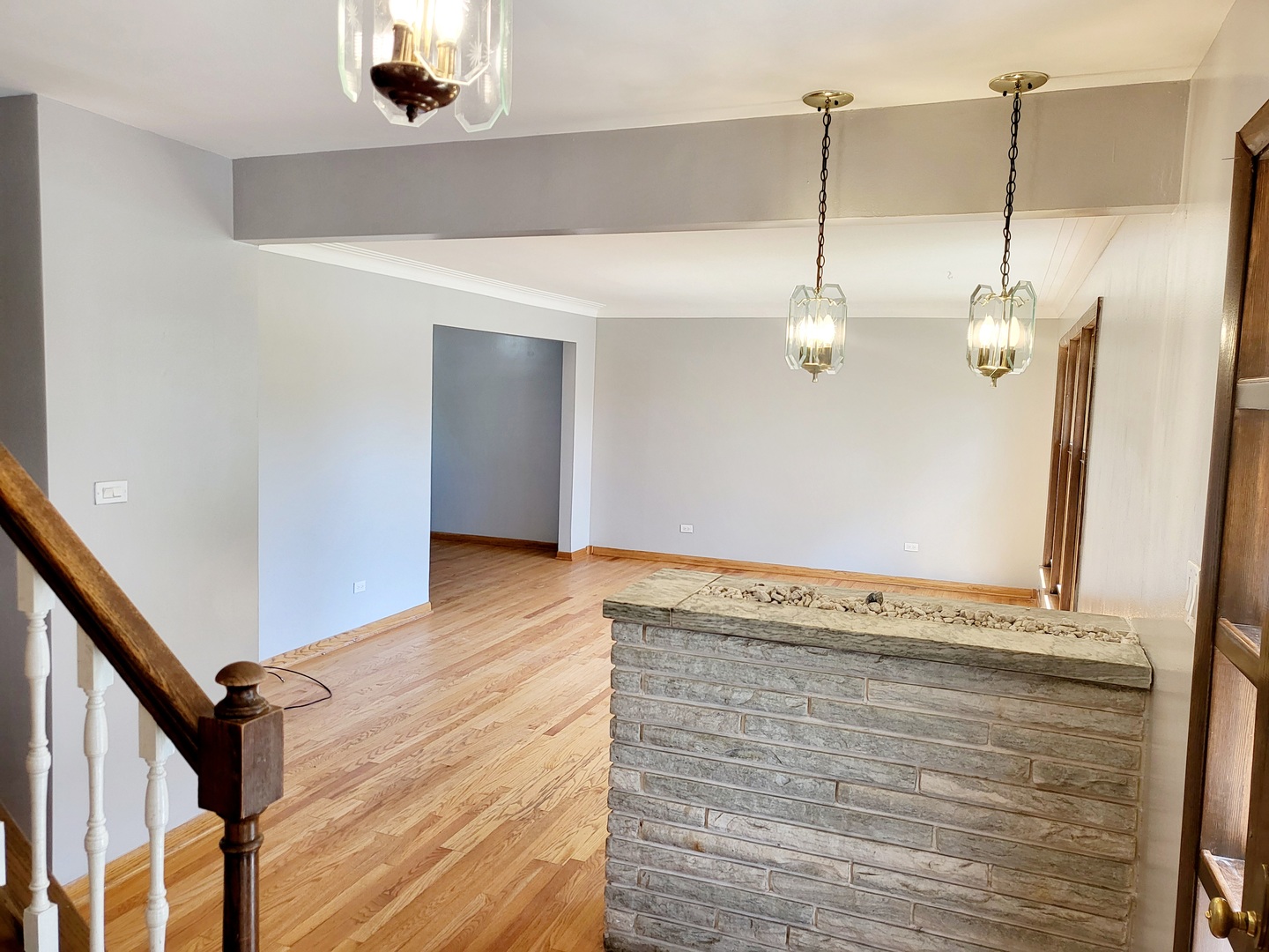 10312 S Kenneth Avenue, Oak Lawn, IL 60453