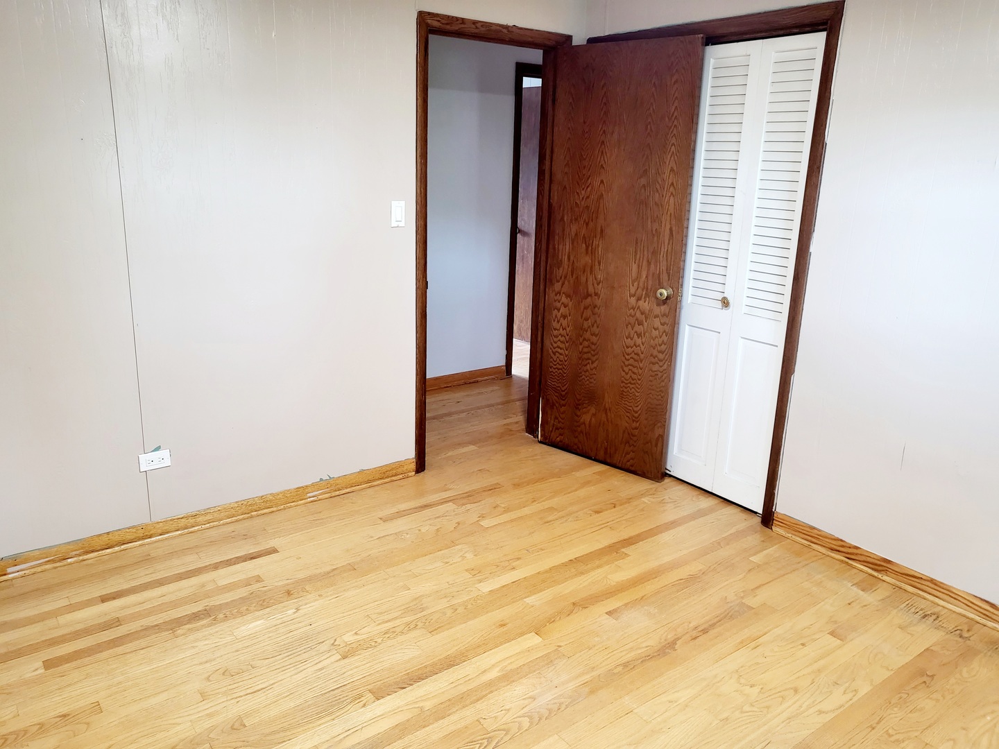 10312 S Kenneth Avenue, Oak Lawn, IL 60453
