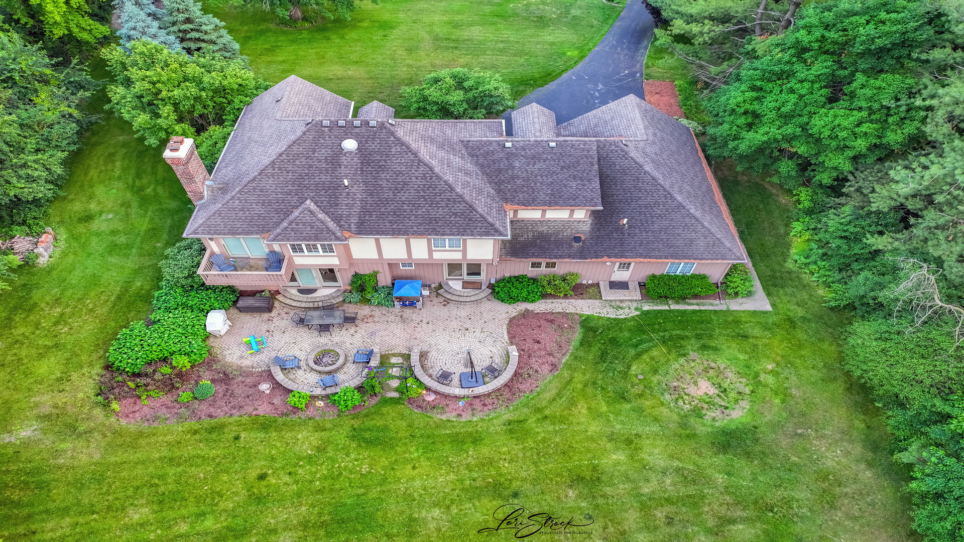 40W272 Waterford Lane, St. Charles, IL 60175