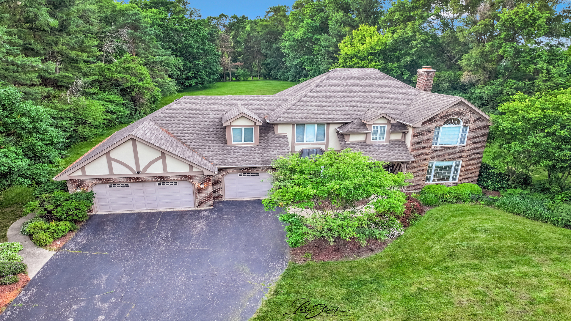 40W272 Waterford Lane, St. Charles, IL 60175